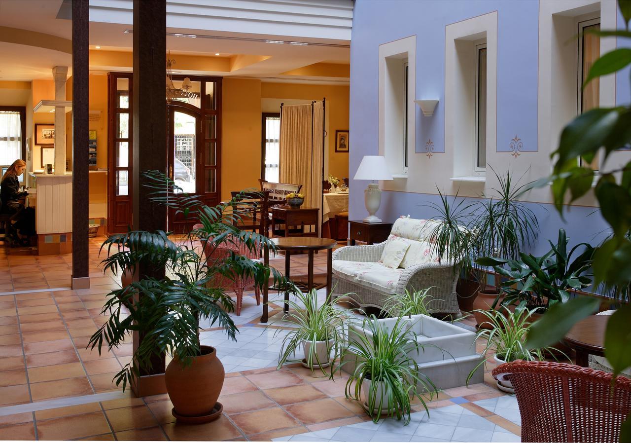 Hotel Veracruz Utrera Buitenkant foto